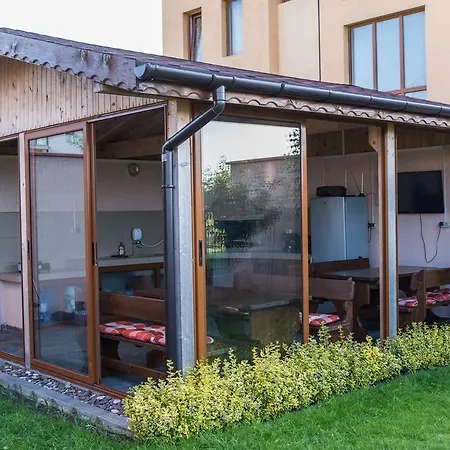 Georgievi Konukevi 3*